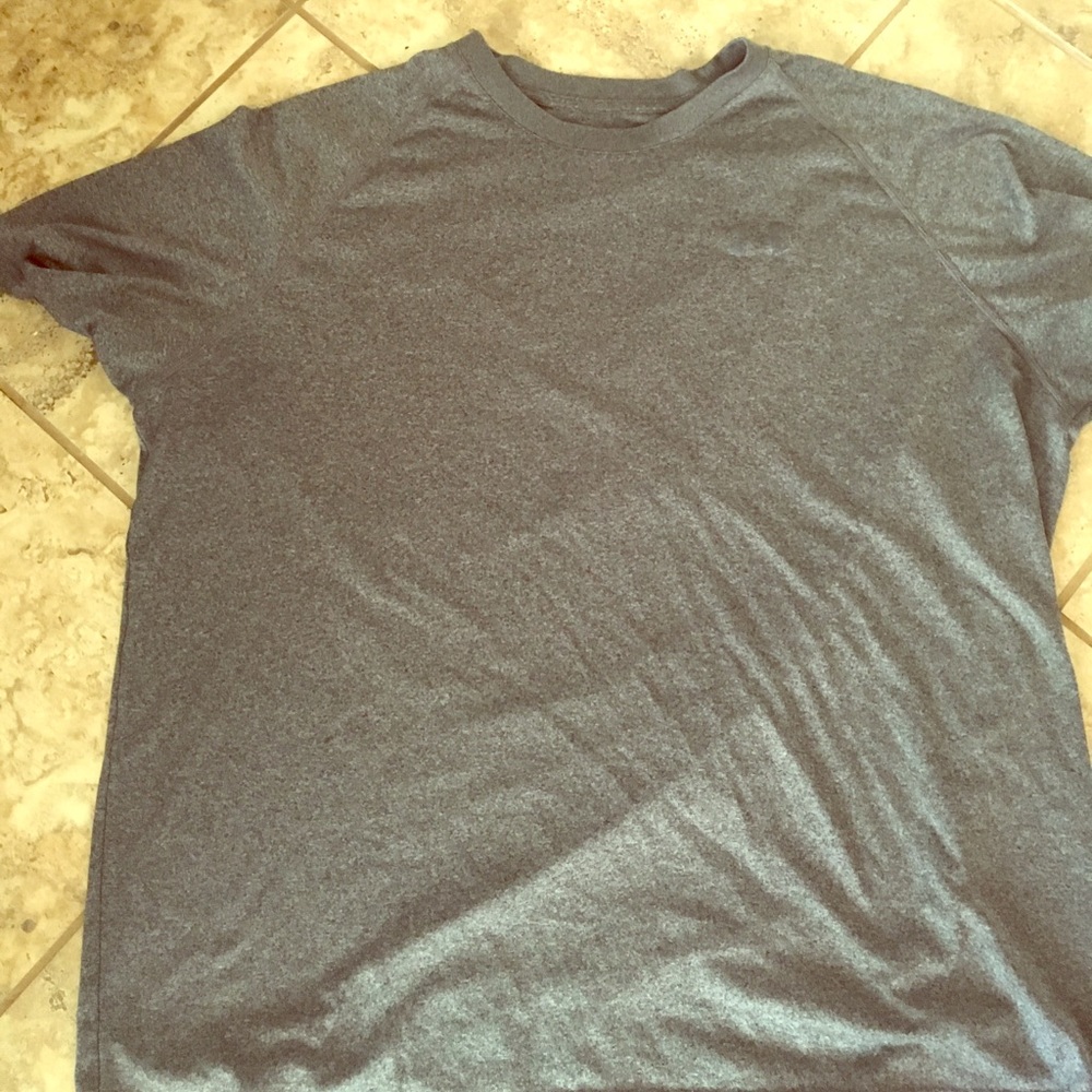 Under Armour Tee